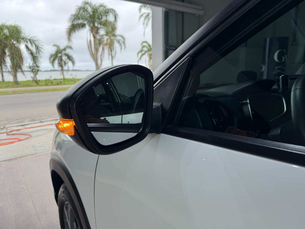 C3 Feel 1.0 Flex 6V 5p Mec. — foto 7
