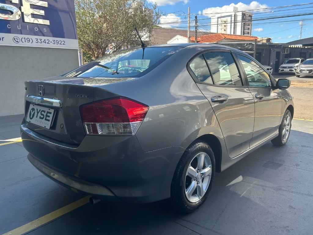 CITY Sedan LX 1.5 Flex 16V 4p Mec. — foto 5