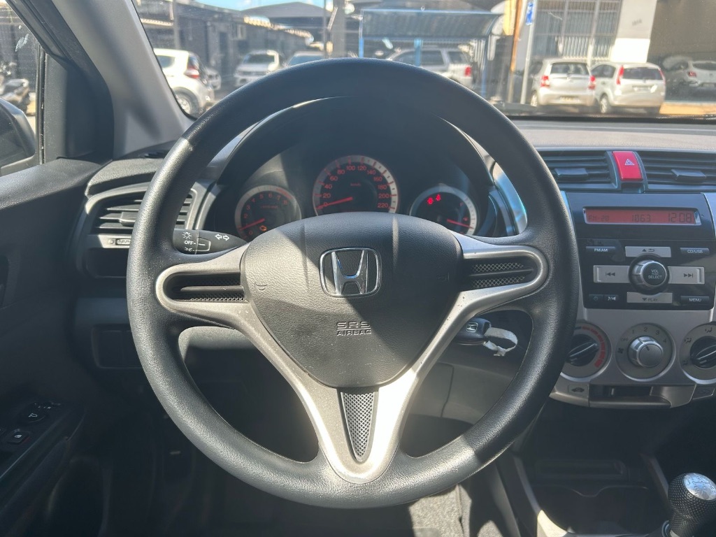CITY Sedan LX 1.5 Flex 16V 4p Mec. — foto 8
