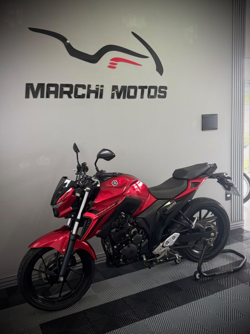 FZ25 250 FAZER CONNECTED — foto 6