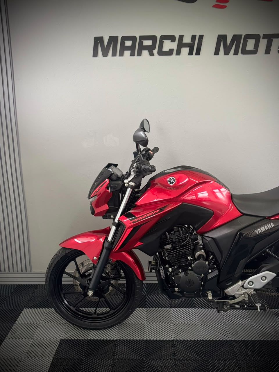 FZ25 250 FAZER CONNECTED — foto 10