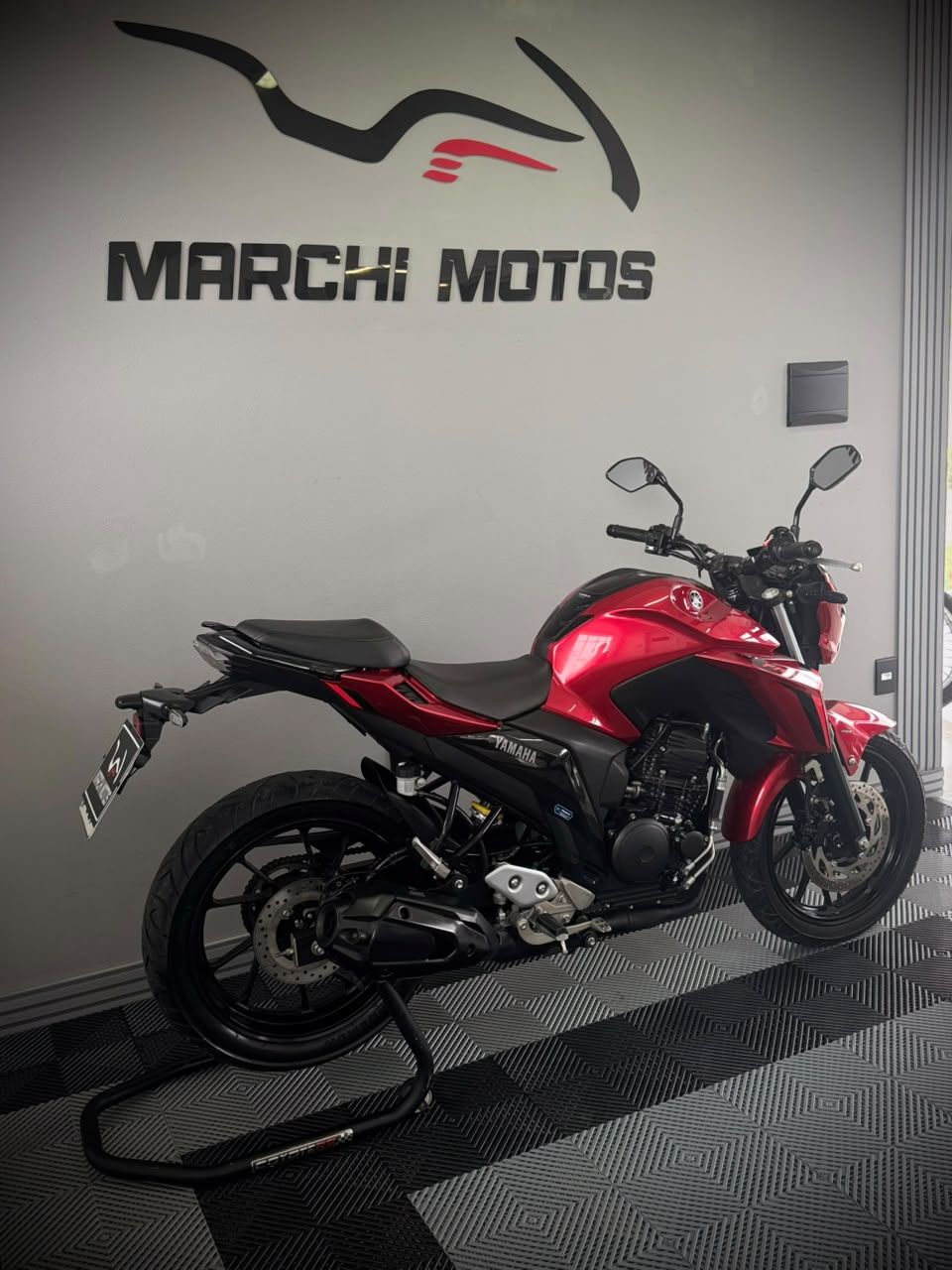 FZ25 250 FAZER CONNECTED — foto 2