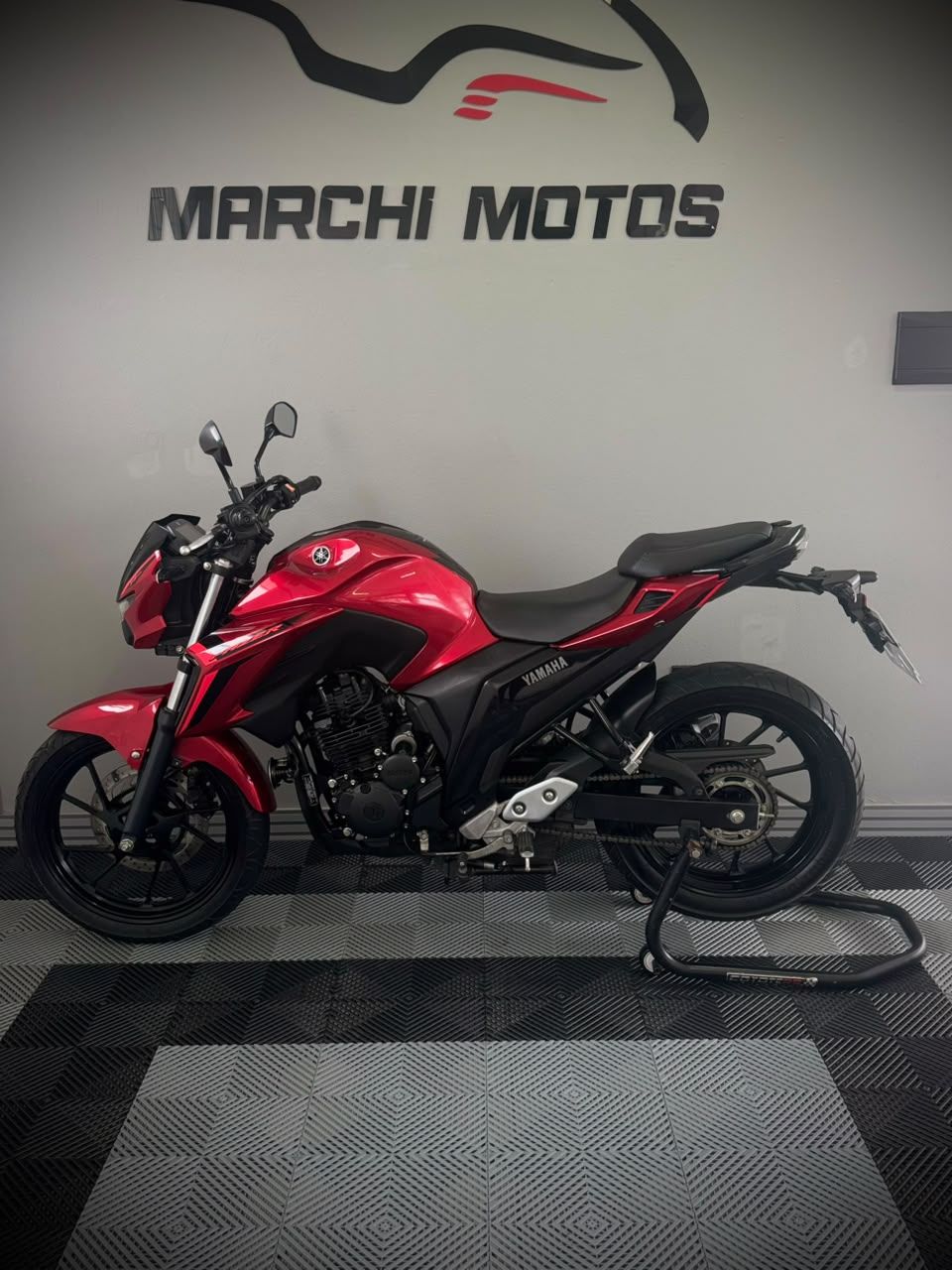 FZ25 250 FAZER CONNECTED — foto 8