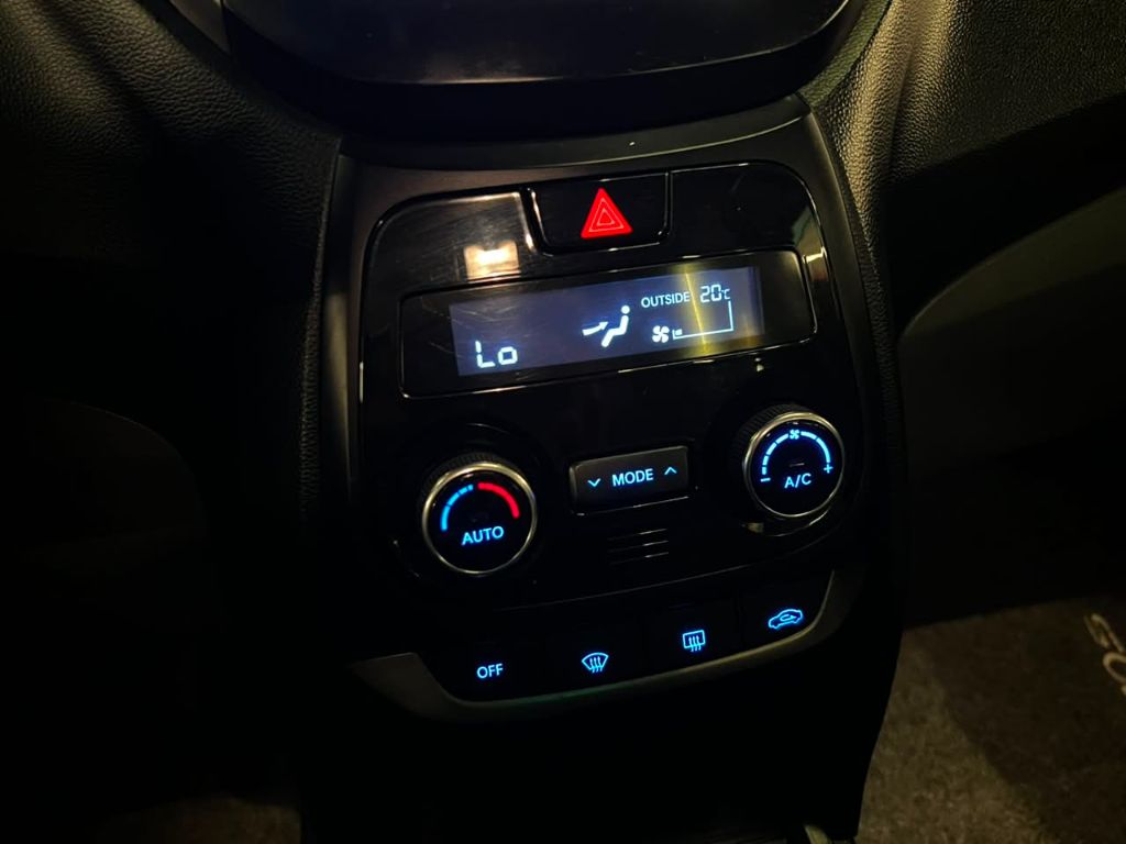 HB20S Premium 1.6 Flex 16V Aut. 4p — foto 14