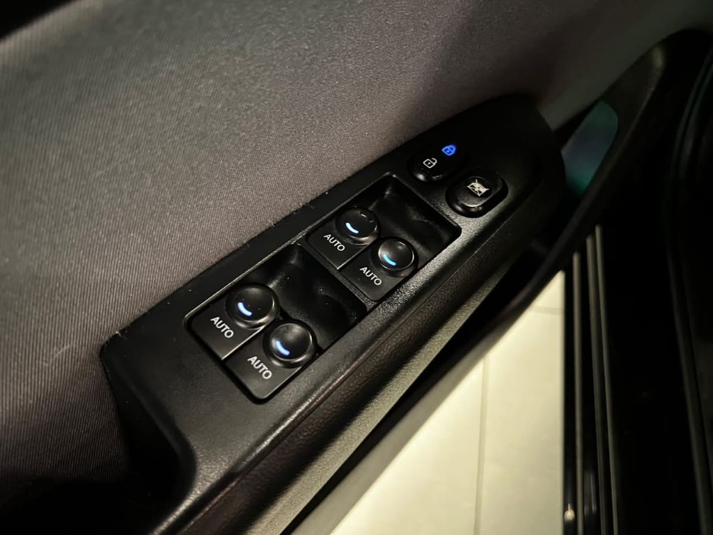 HB20S Premium 1.6 Flex 16V Aut. 4p — foto 8