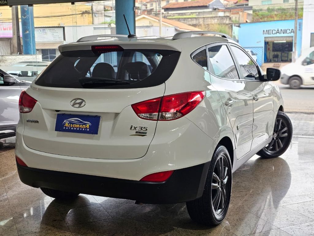 ix35 GLS 2.0 16V 2WD Flex Aut. — foto 3