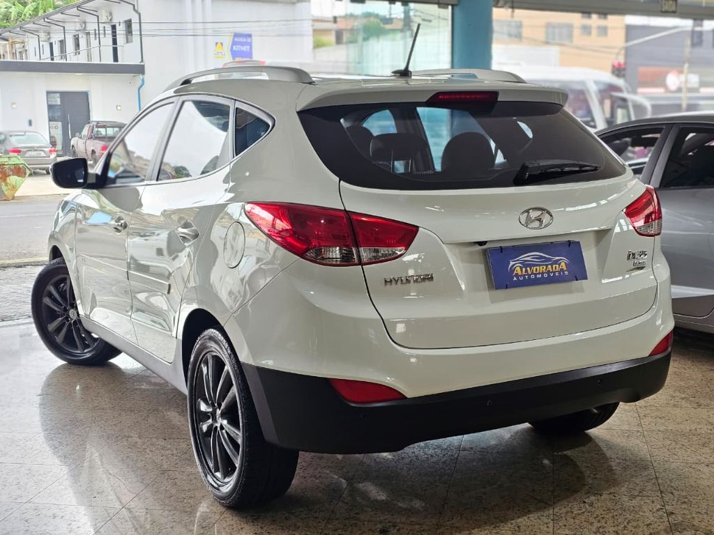 ix35 GLS 2.0 16V 2WD Flex Aut. — foto 4