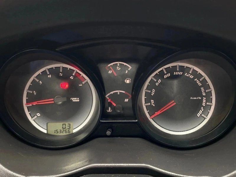 Fiesta Sedan 1.6 16V Flex Mec. — foto 8