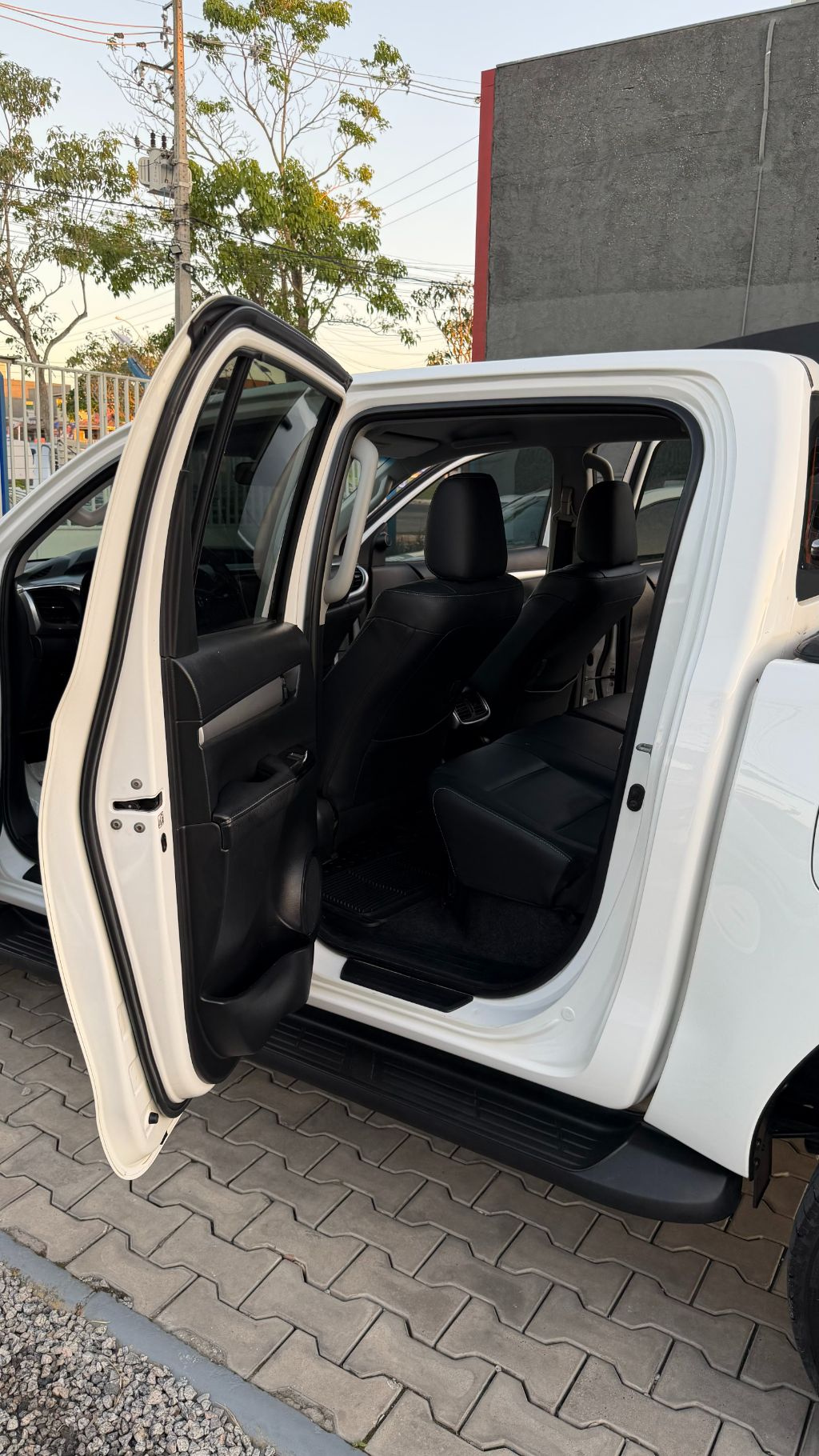 Hilux CD SRV 4x4 2.8 TDI Diesel Aut. — foto 14