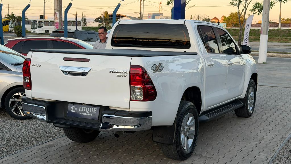 Hilux CD SRV 4x4 2.8 TDI Diesel Aut. — foto 4