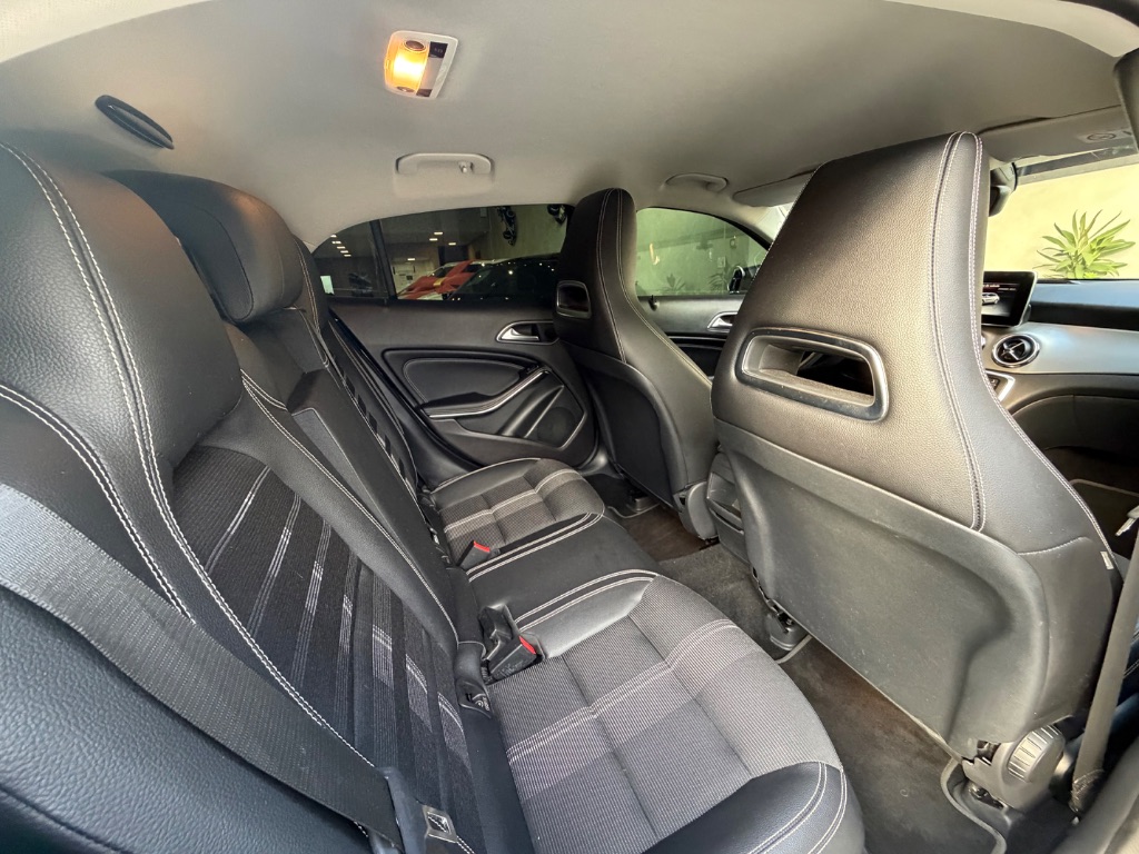 GLA 200 Advance 1.6/1.6 TB 16V Flex Aut. — foto 9