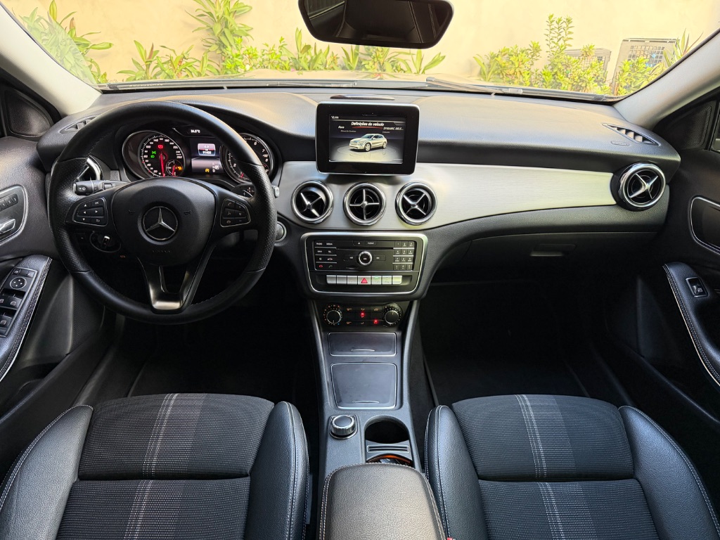 GLA 200 Advance 1.6/1.6 TB 16V Flex Aut. — foto 10