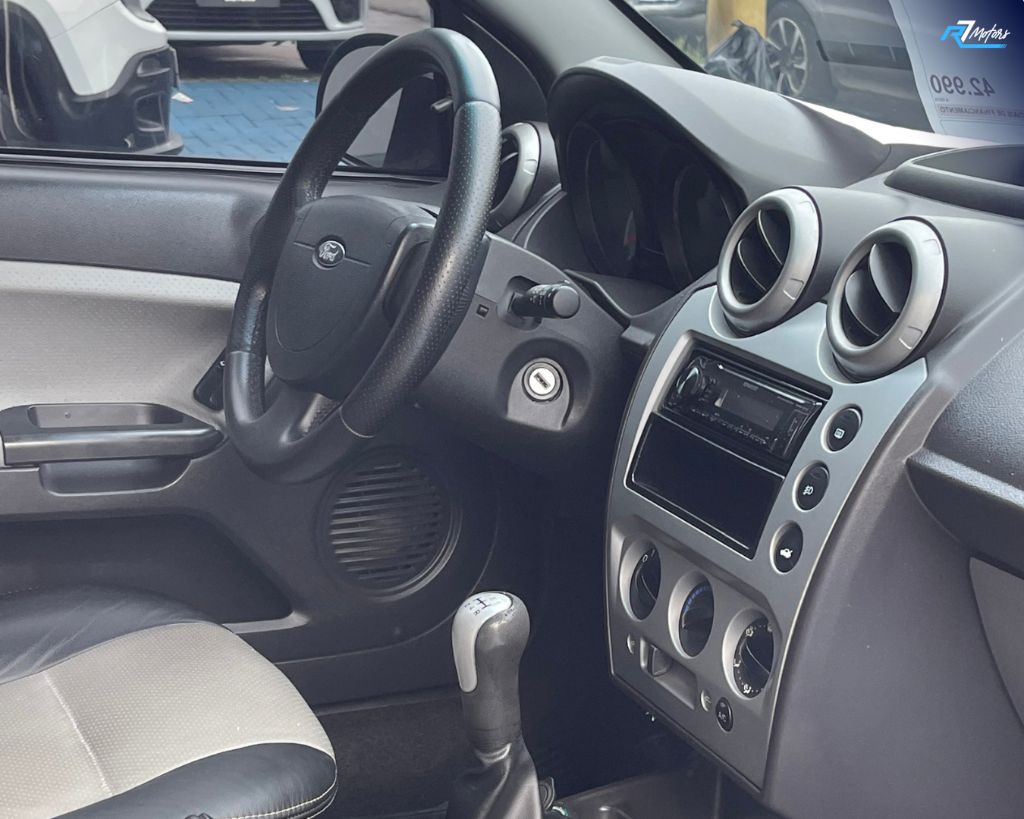 Fiesta 1.6 16V Flex Mec. 5p — foto 4