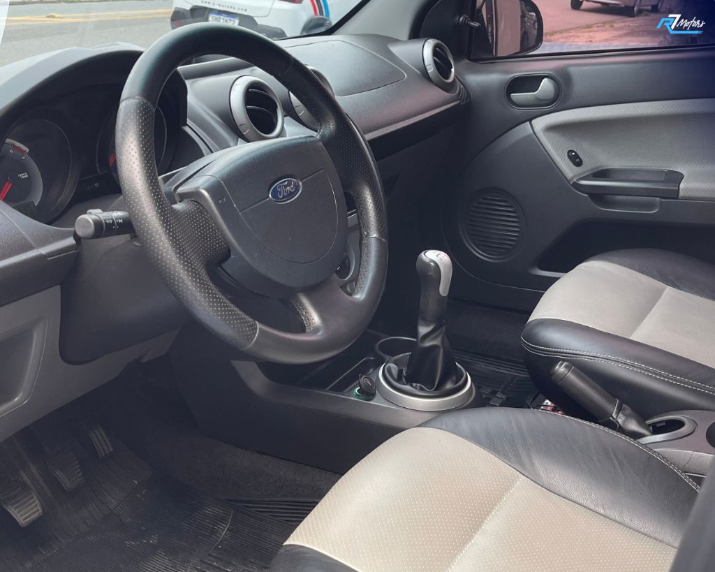 Fiesta 1.6 16V Flex Mec. 5p — foto 2