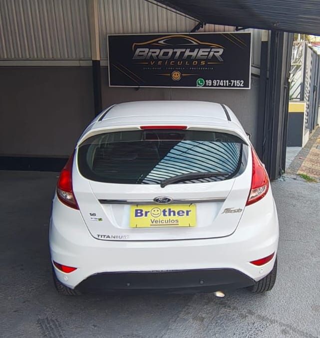 Fiesta TITANIUM 1.6 16V Flex Mec. — foto 6