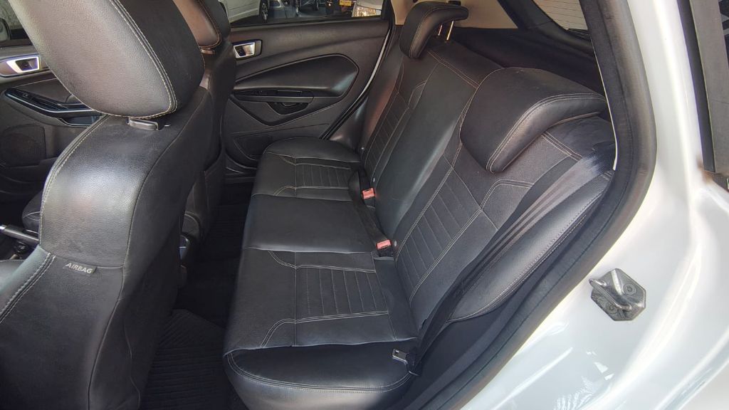 Fiesta TITANIUM 1.6 16V Flex Mec. — foto 9