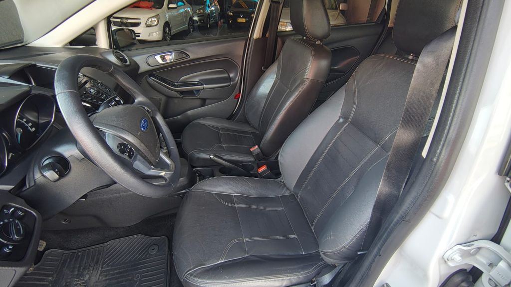 Fiesta TITANIUM 1.6 16V Flex Mec. — foto 7