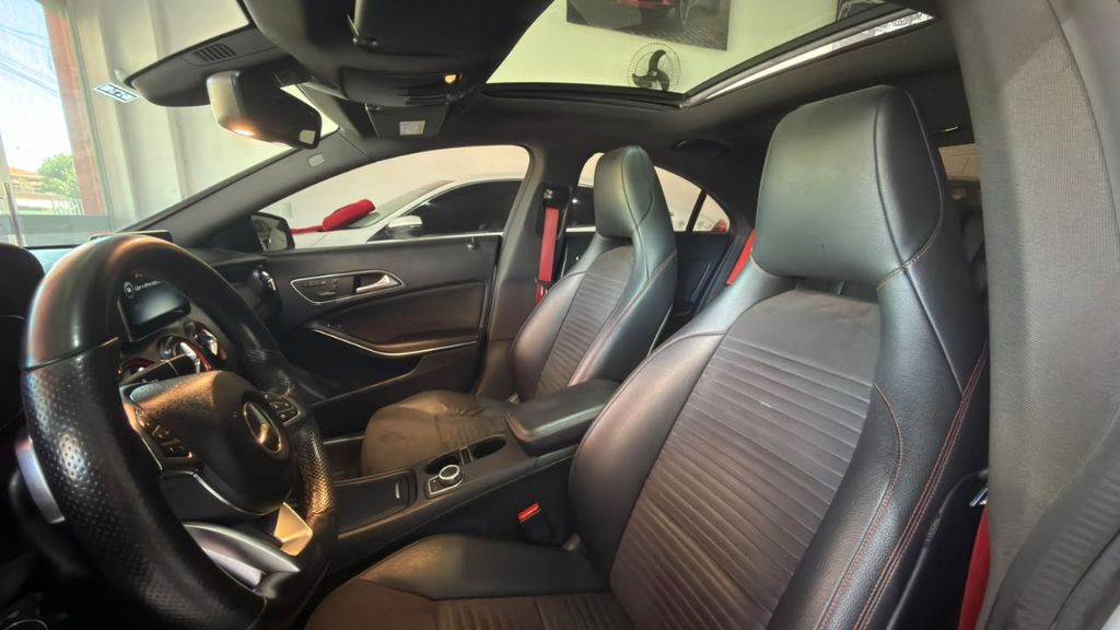 CLA-250 Sport 4MATIC 2.0 16V 211cv Aut.