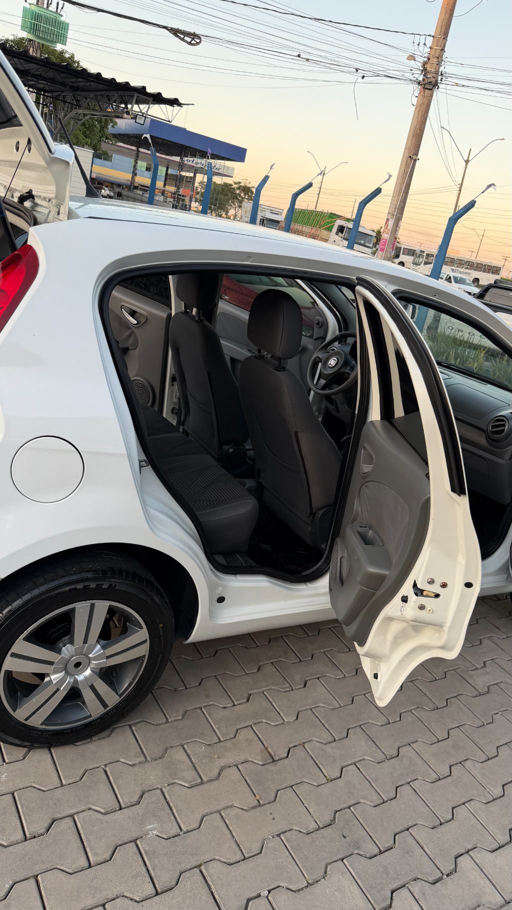 Palio ATTRACTIVE 1.0 EVO Fire Flex 8v 5p — foto 14