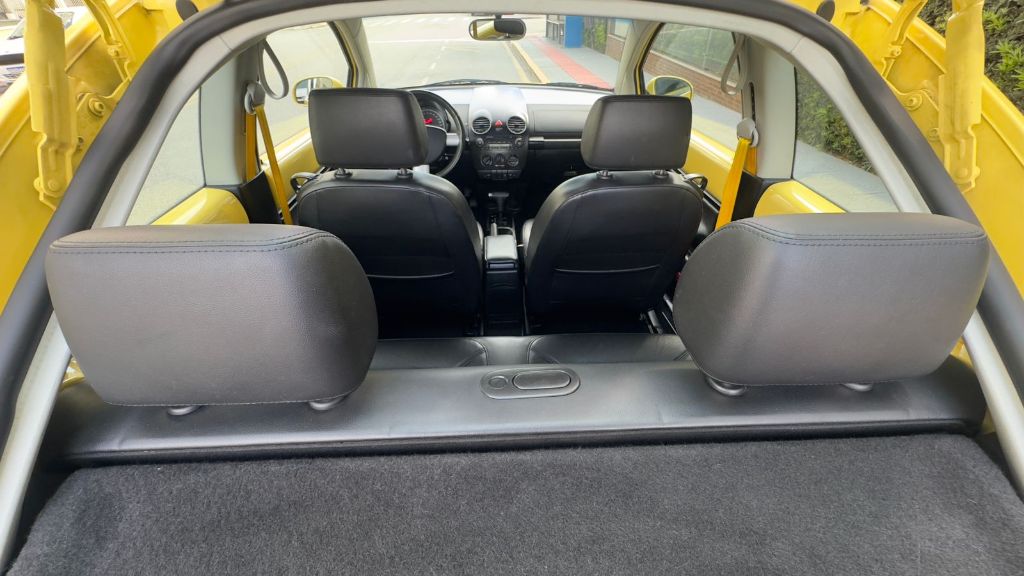 New Beetle 2.0 Mi Mec./Aut. — foto 13