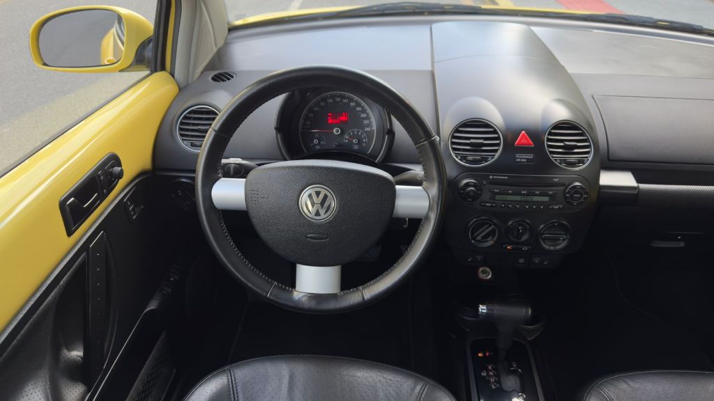 New Beetle 2.0 Mi Mec./Aut. — foto 16