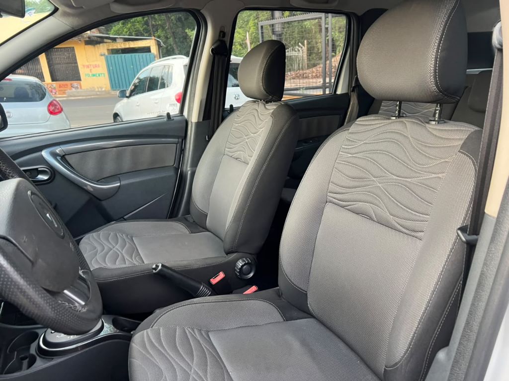 DUSTER Dynamique 2.0 Flex 16V Aut. — foto 9