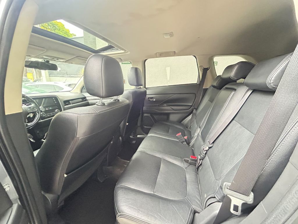 OUTLANDER 2.0 16V 160cv Aut. — foto 8