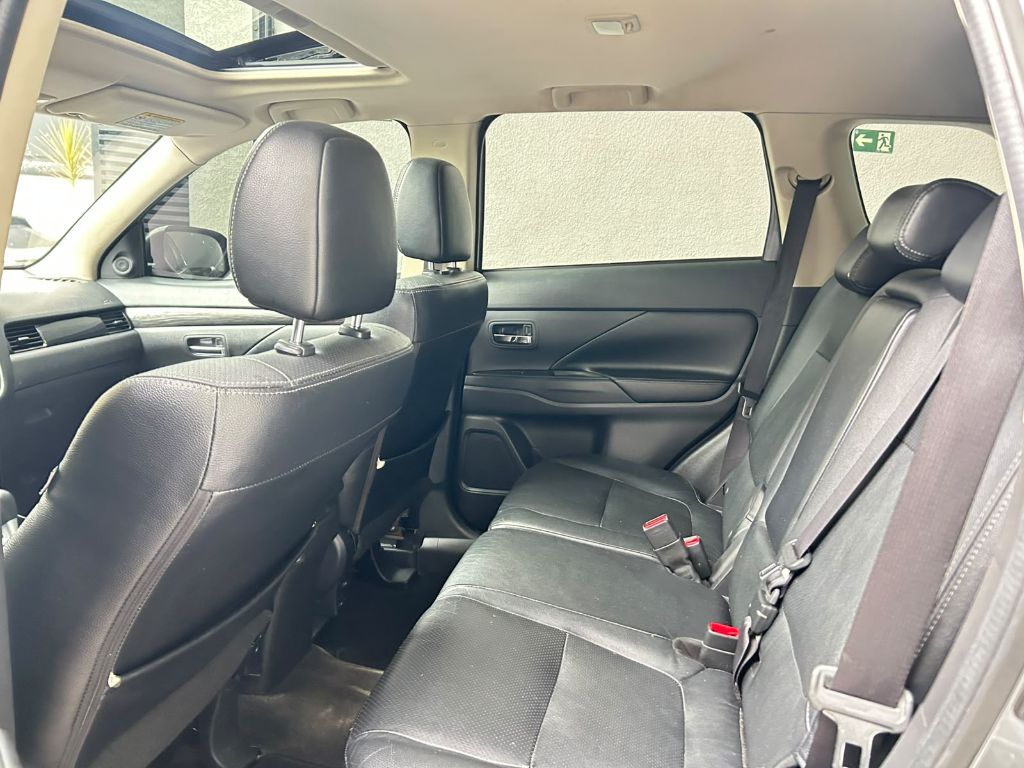 OUTLANDER 2.0 16V 160cv Aut. — foto 7