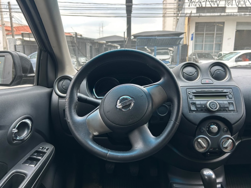 VERSA SL 1.6 16V Flex Fuel 4p Mec. — foto 9