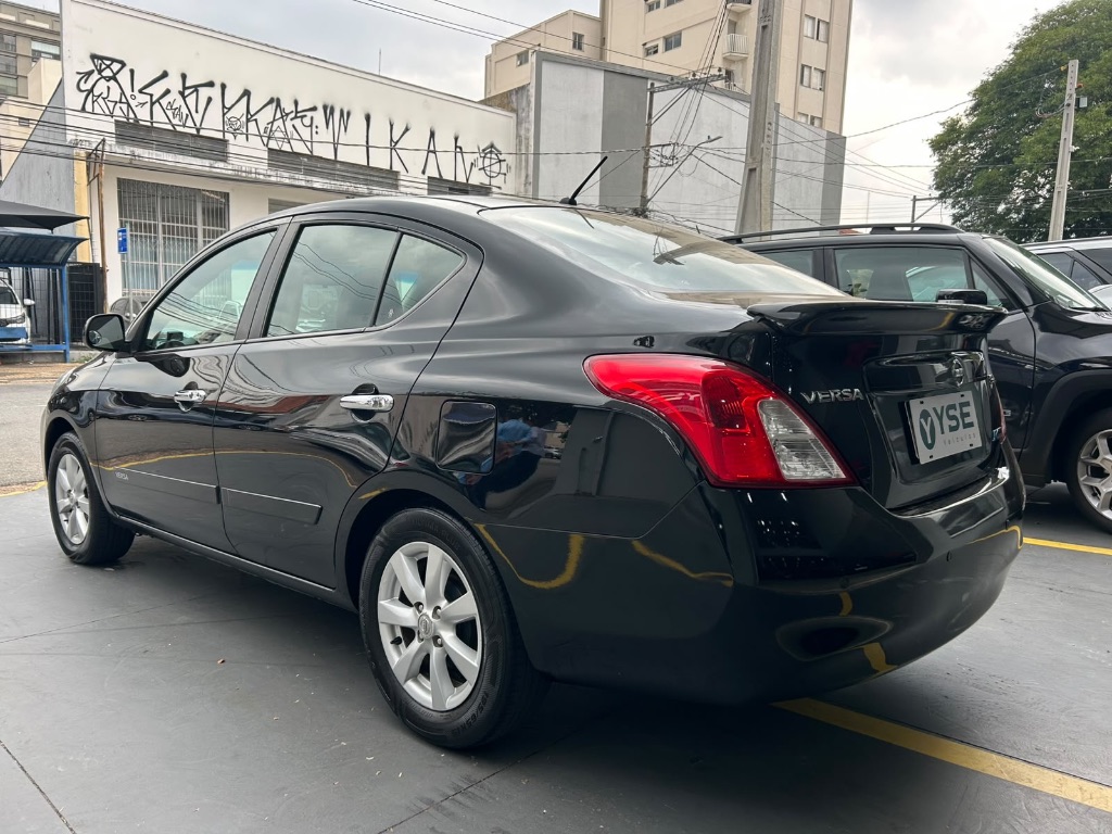 VERSA SL 1.6 16V Flex Fuel 4p Mec. — foto 3