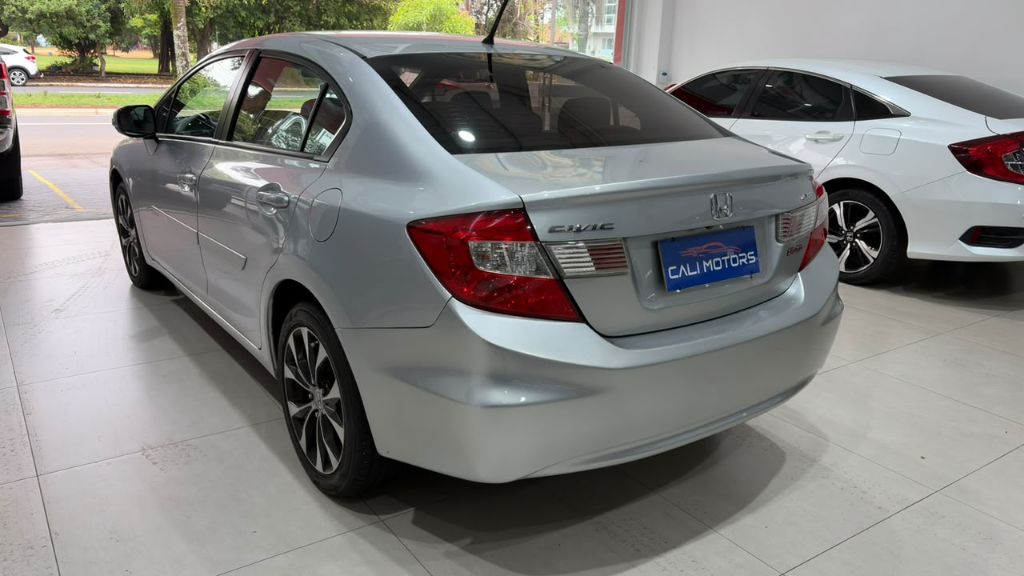 Civic Sedan LXR 2.0 Flexone 16V Aut. 4p