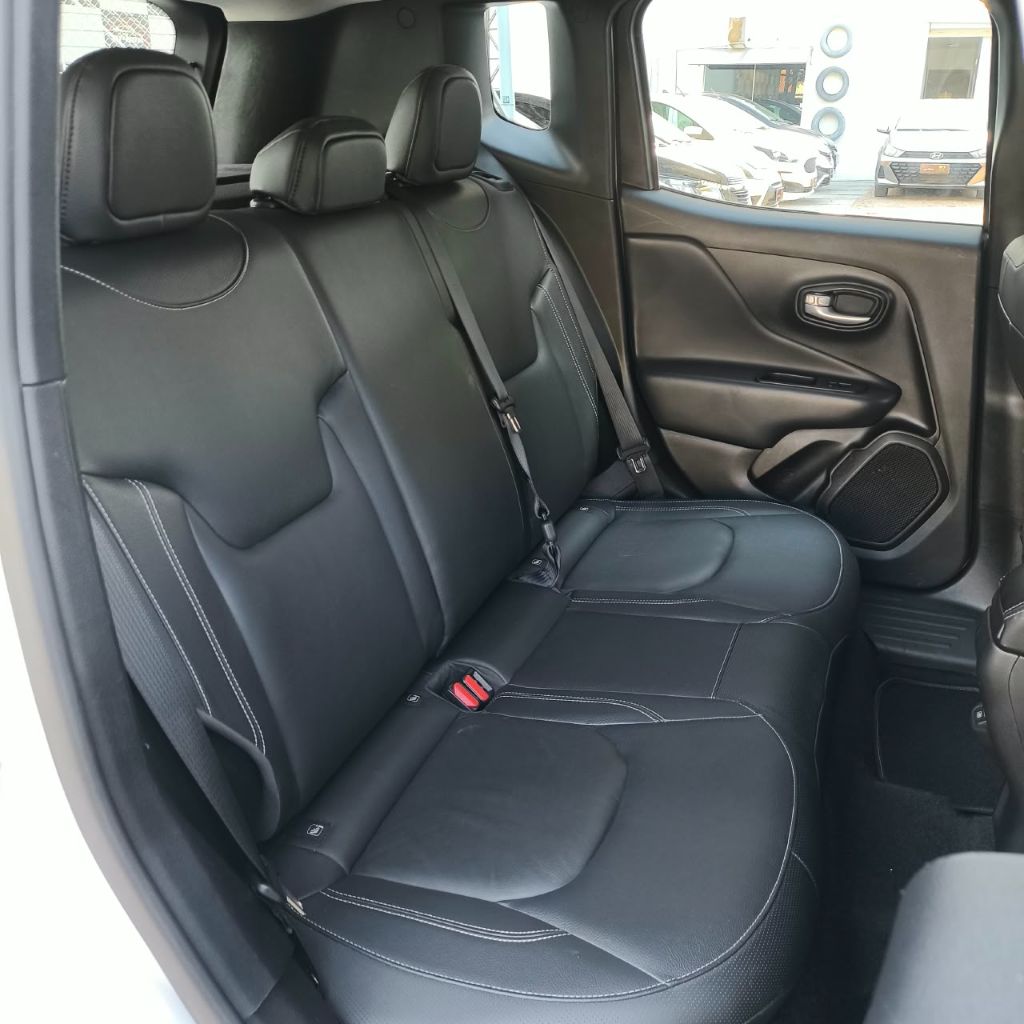 Renegade Long. T270 1.3 TB 4x2 Flex Aut. — foto 10