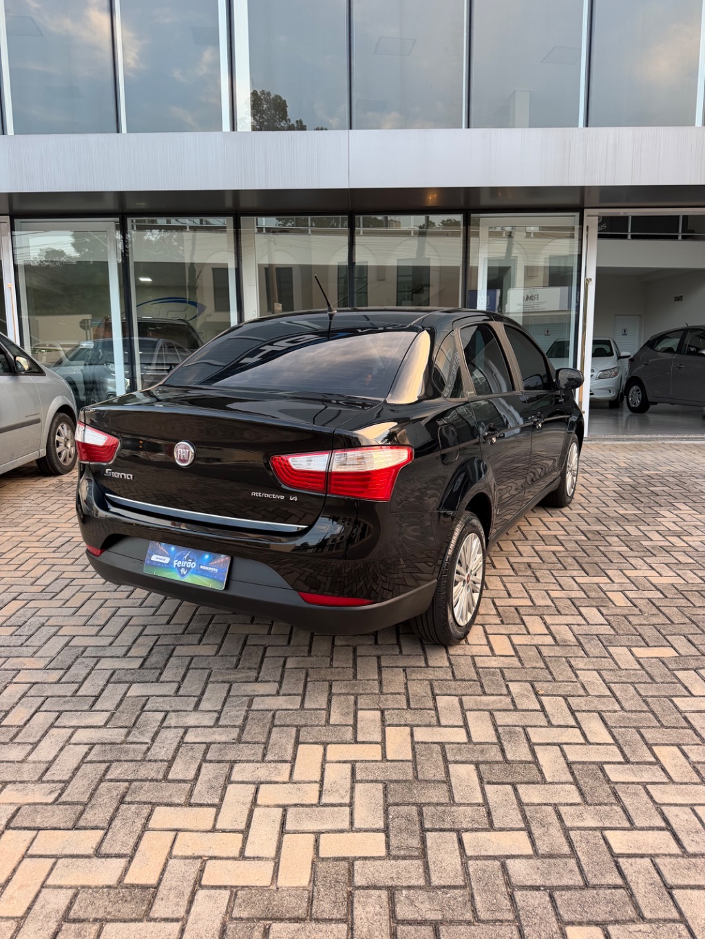 Grand Siena ATTRAC. 1.4 EVO F.Flex 8V — foto 11