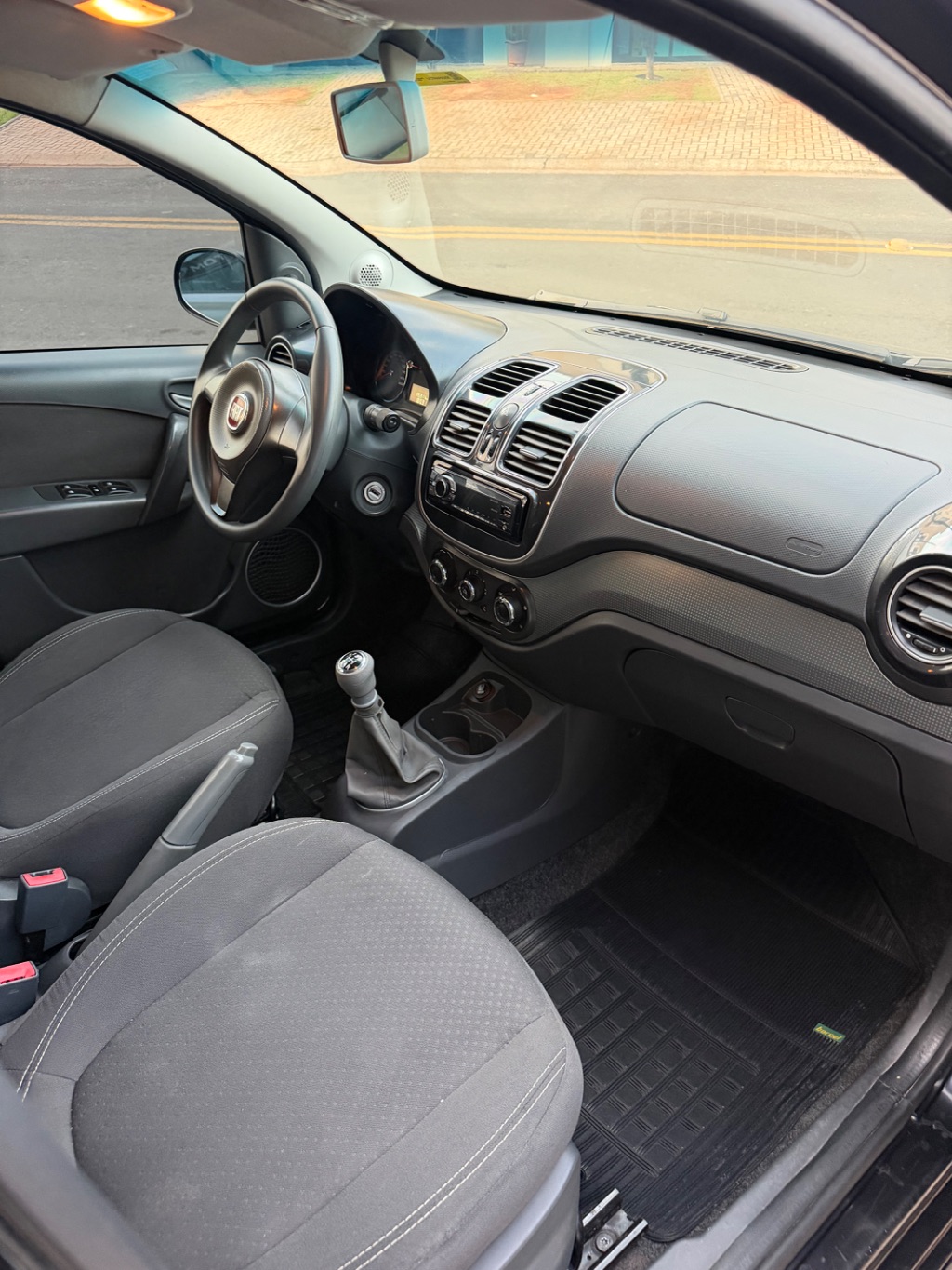 Grand Siena ATTRAC. 1.4 EVO F.Flex 8V — foto 9