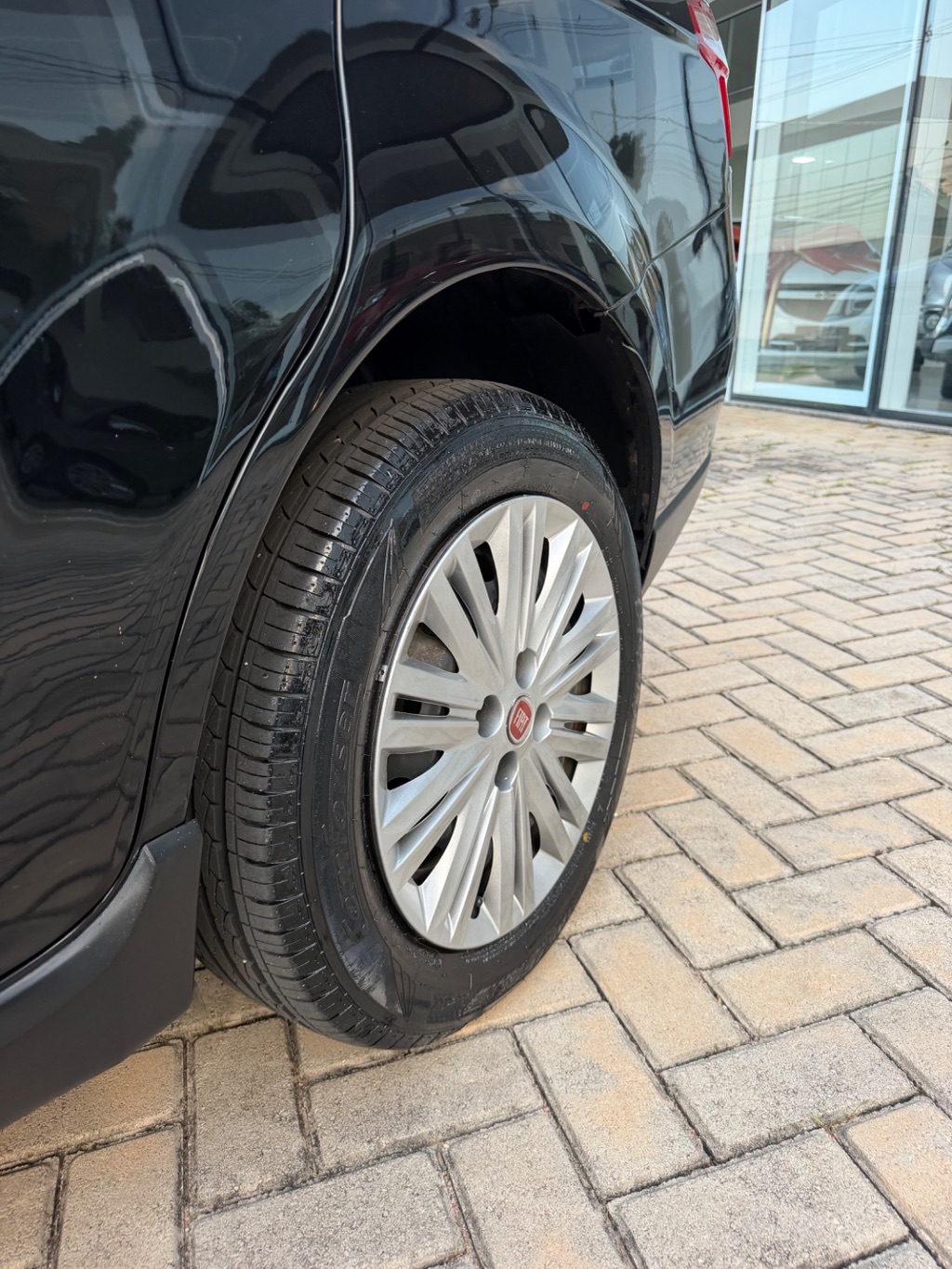 Grand Siena ATTRAC. 1.4 EVO F.Flex 8V — foto 10