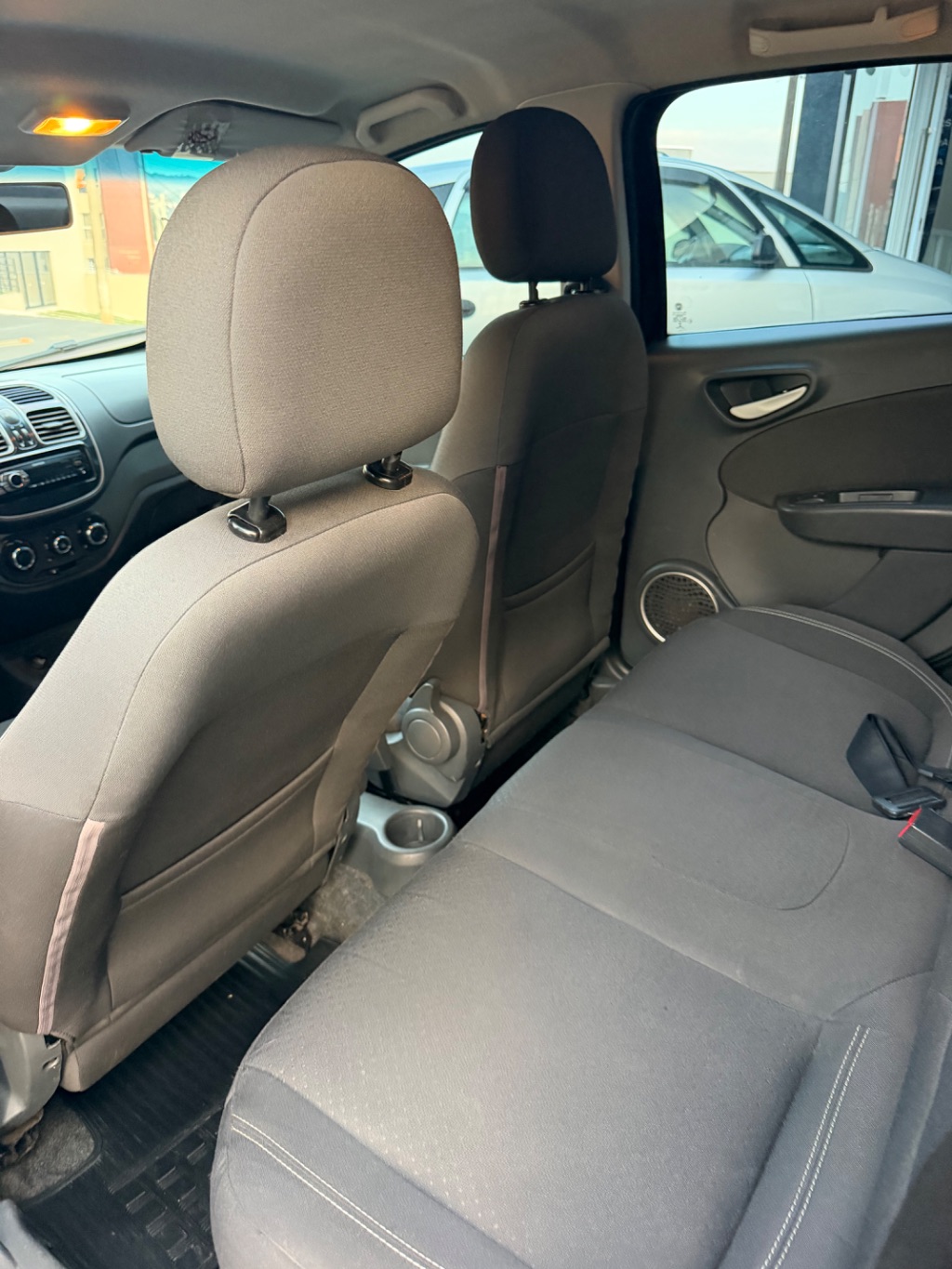 Grand Siena ATTRAC. 1.4 EVO F.Flex 8V — foto 7
