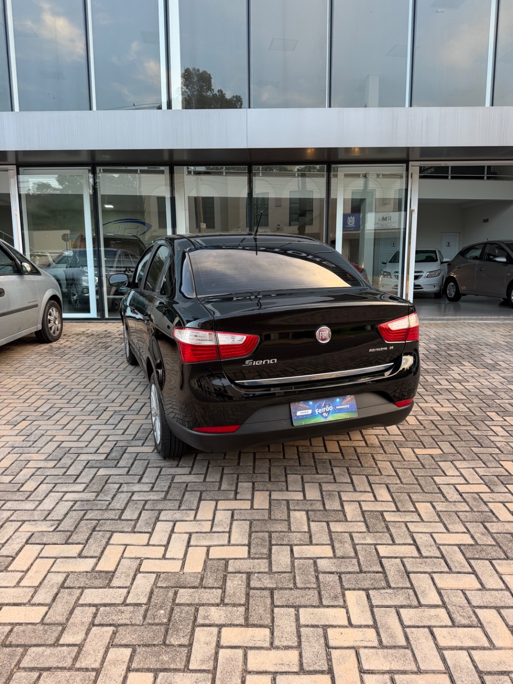 Grand Siena ATTRAC. 1.4 EVO F.Flex 8V — foto 12