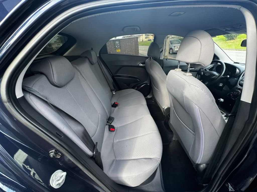 HB20 Premium 1.6 Flex 16V Mec. — foto 9