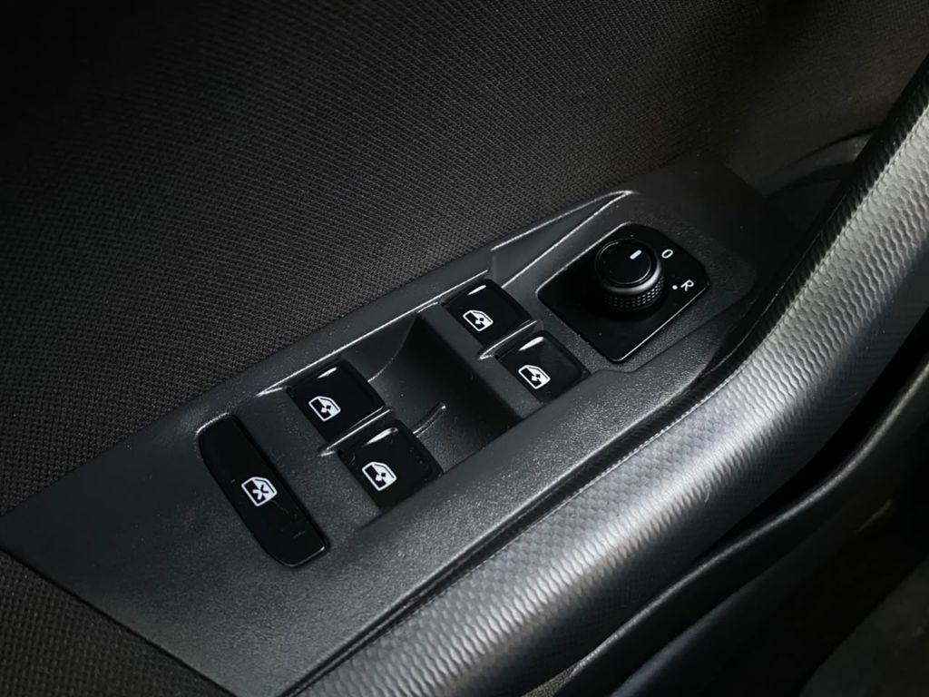 Nivus Comfortline 1.0 200 TSI Flex Aut. — foto 12