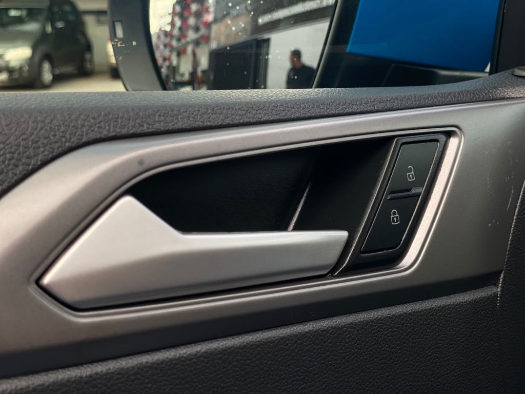 Nivus Comfortline 1.0 200 TSI Flex Aut. — foto 13