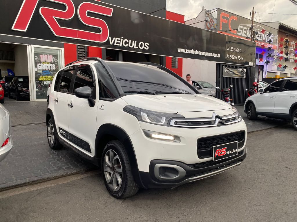 AIRCROSS Live 1.5 Flex 8V 5p Mec. — foto 1