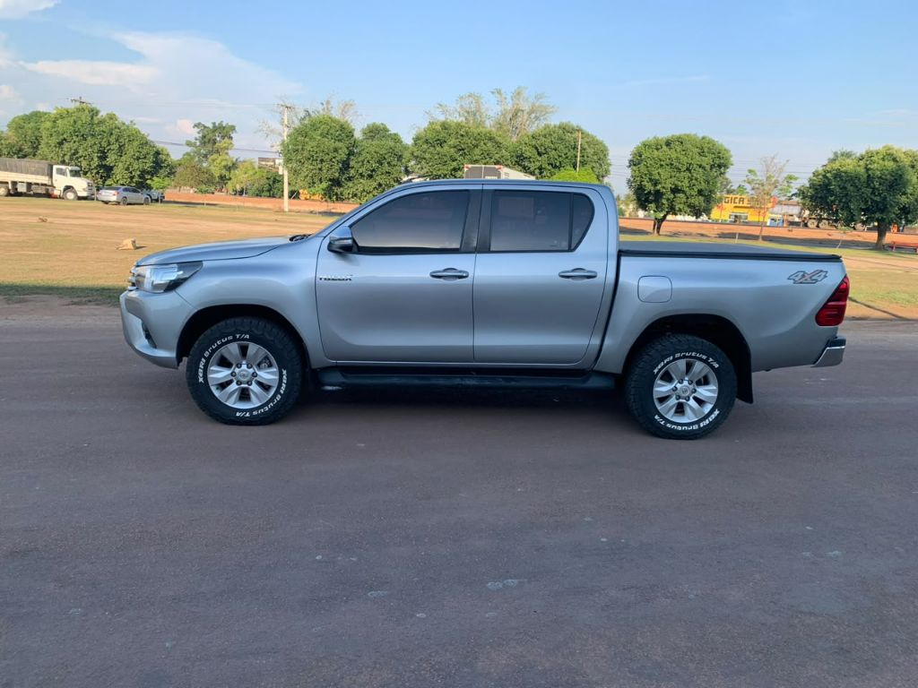 Hilux CD SRV 4x4 2.8 TDI Diesel Aut. — foto 5
