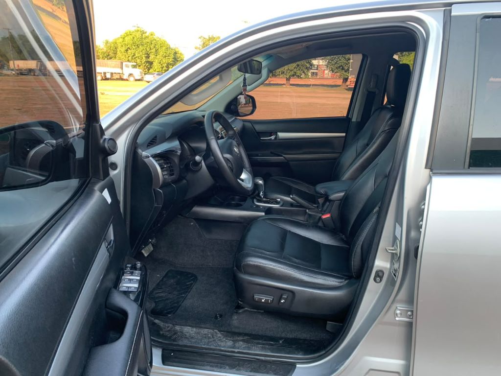 Hilux CD SRV 4x4 2.8 TDI Diesel Aut. — foto 4