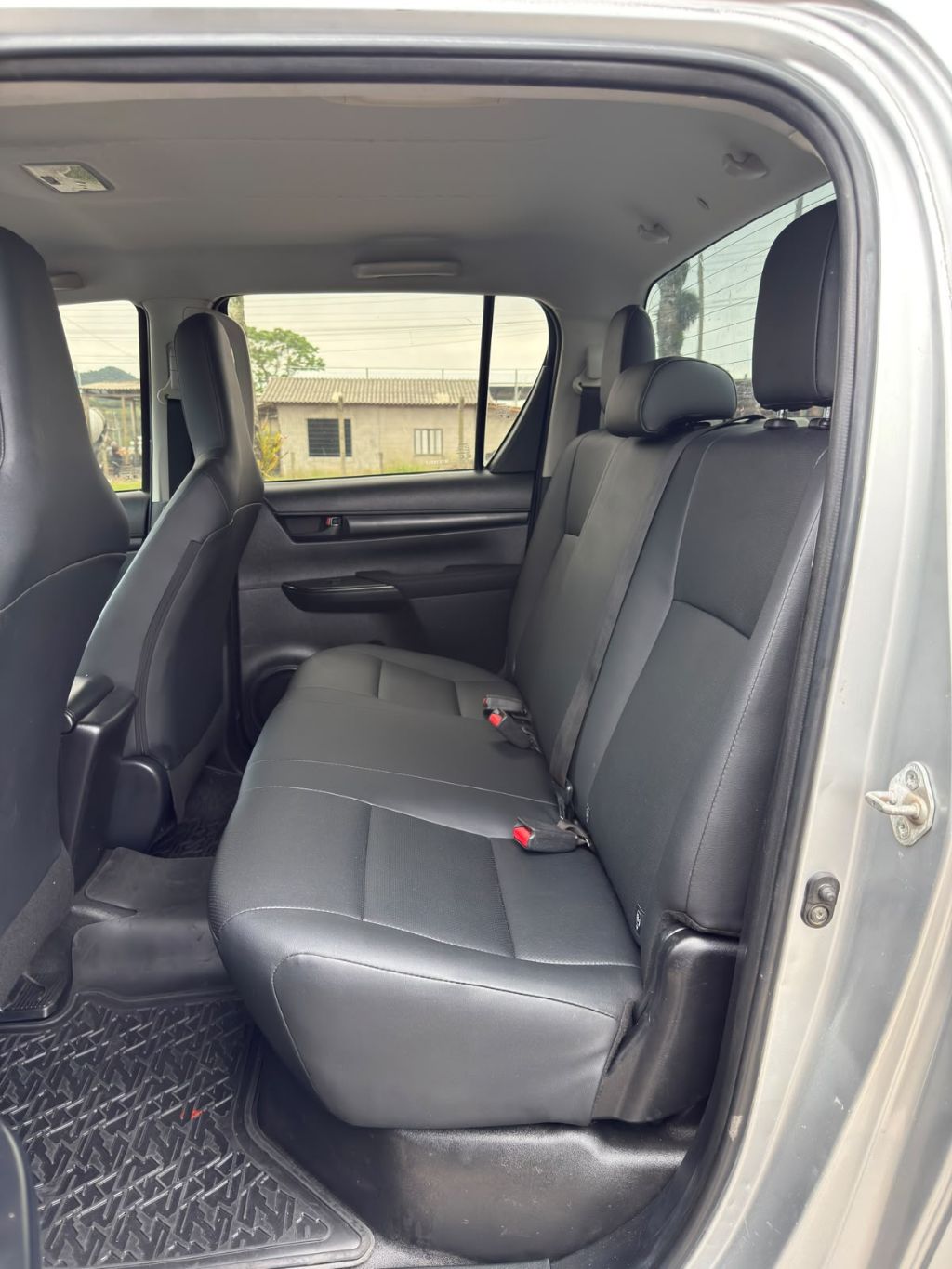 Hilux CD 4x4 2.8 Diesel Mec. — foto 9