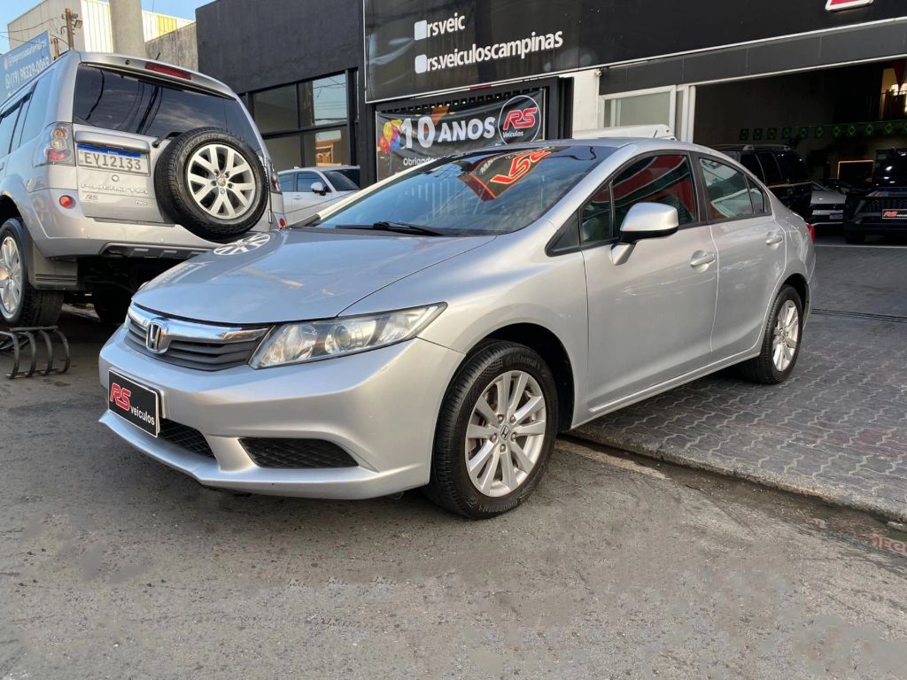 Civic Sedan LXS 1.8/1.8 Flex 16V Aut. 4p — foto 3