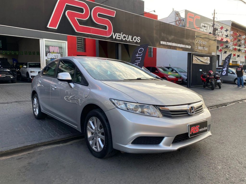 Civic Sedan LXS 1.8/1.8 Flex 16V Aut. 4p — foto 1