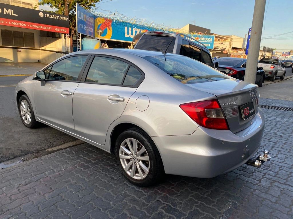 Civic Sedan LXS 1.8/1.8 Flex 16V Aut. 4p — foto 8
