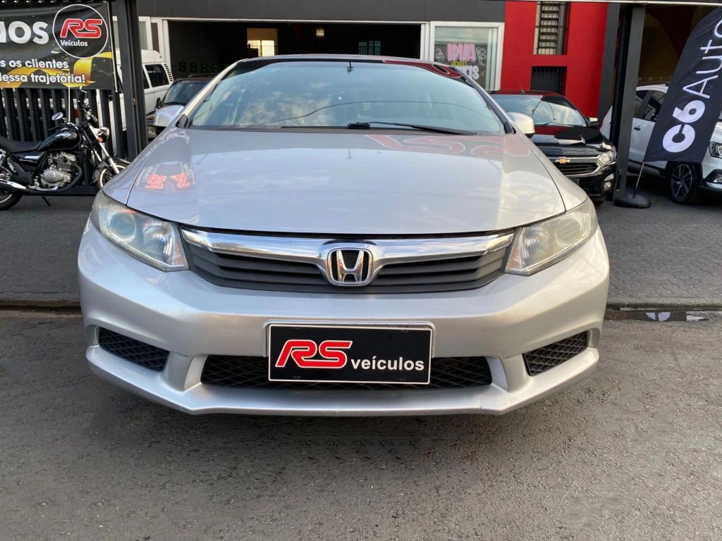 Civic Sedan LXS 1.8/1.8 Flex 16V Aut. 4p — foto 2