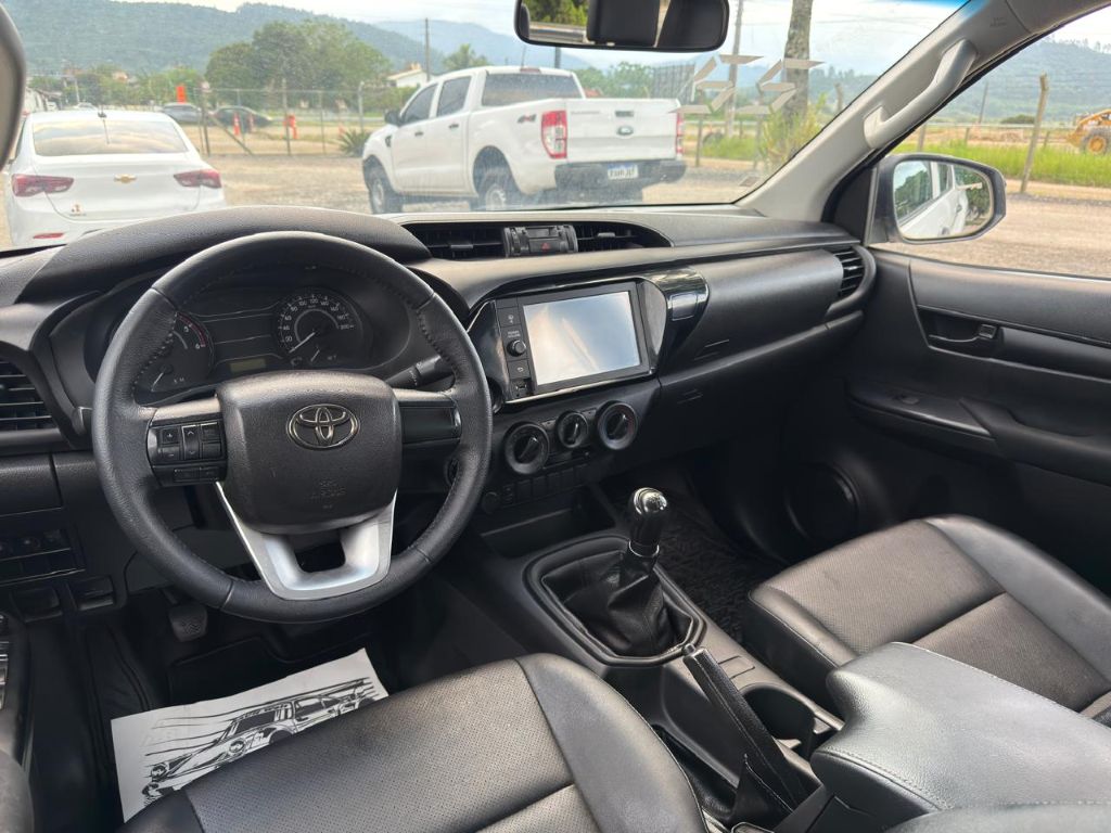 Hilux CD 4x4 2.8 Diesel Mec. — foto 5