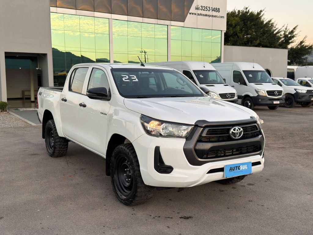 Hilux CD 4x4 2.8 Diesel Mec. — foto 1